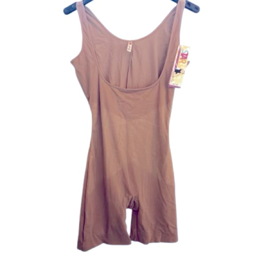 NWT Spanx open bust mid thigh bodysuit